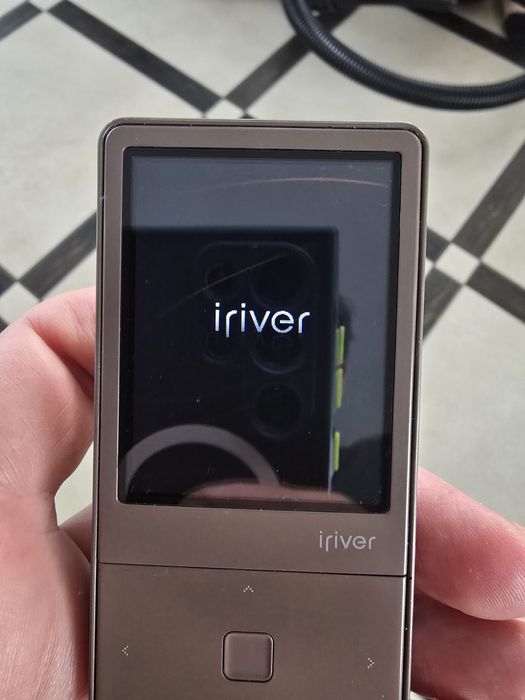 Музичний Плеєр iRiver E100 4Gb mp3