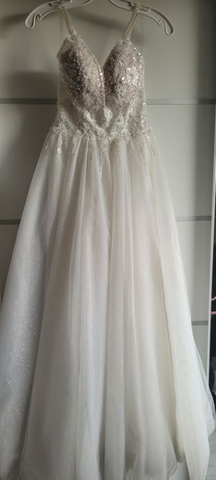 Na sprzedaż suknia ślubna