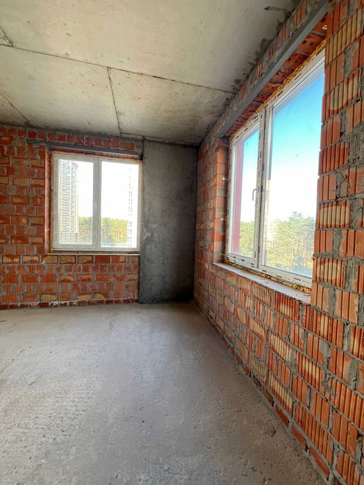 Трикімнатна квартира. Швидкий виїзд на Київ. Без комісії!