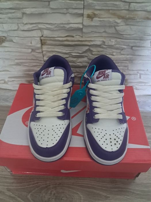 Nike Air Force 1