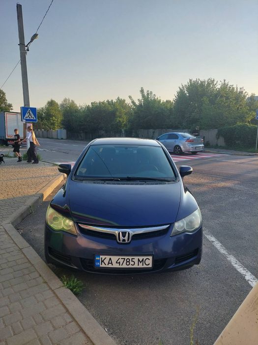 Хонда цивік 4д 1.8 бенз