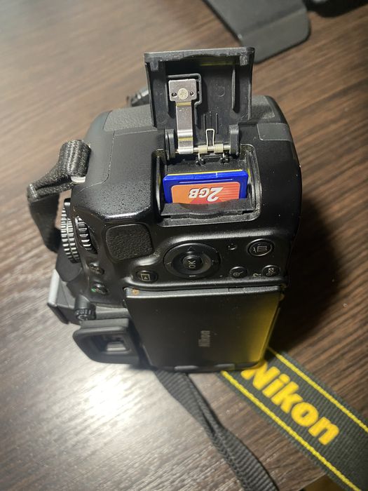 Продам nikon d5100