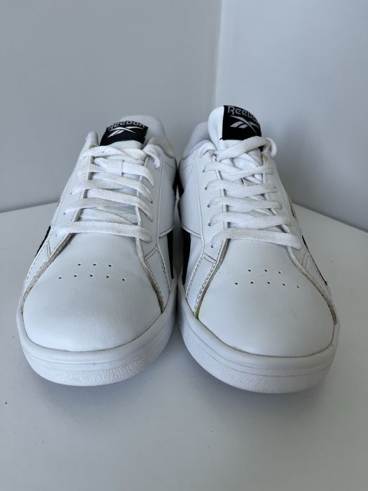 Білі шкіряні кросівки Reebok 37 (24см )