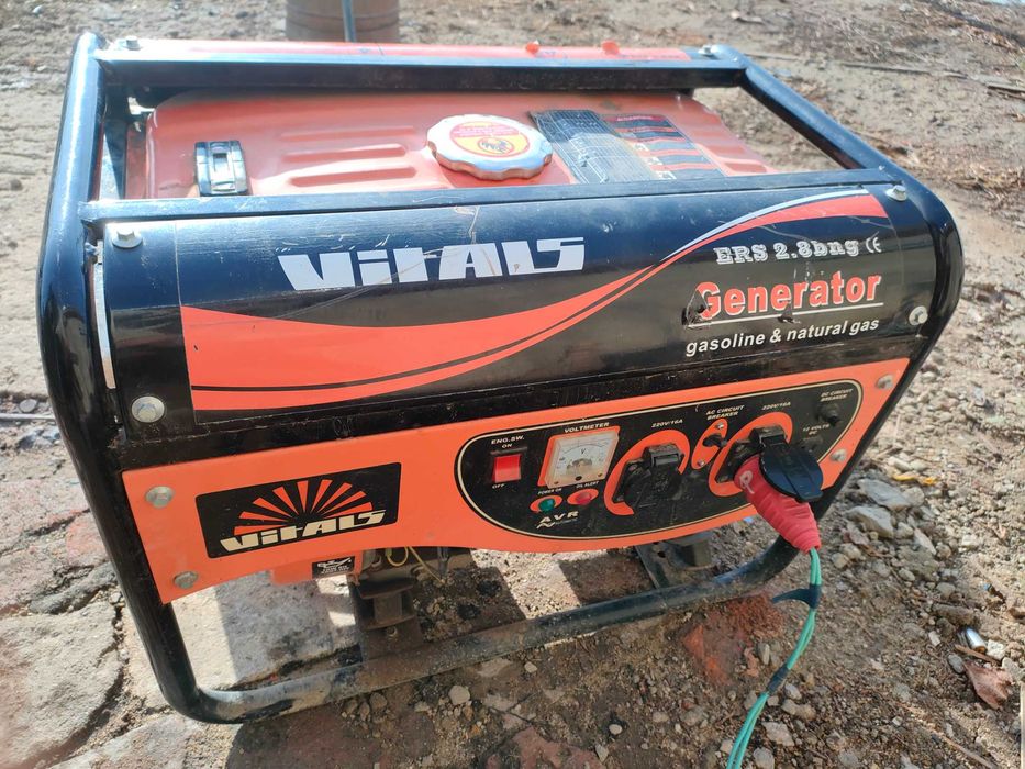 Генератор 2,8 кВ Газ-Бензин.