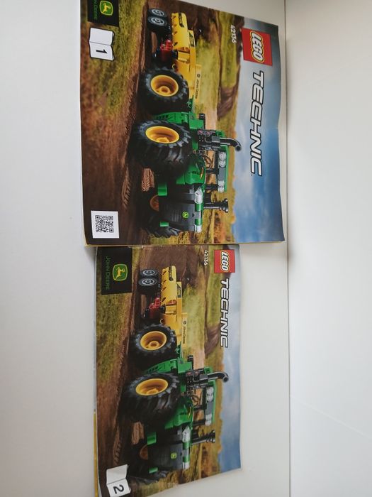 LEGO Technic 42136 - Traktor John Deere 9620R 4WD