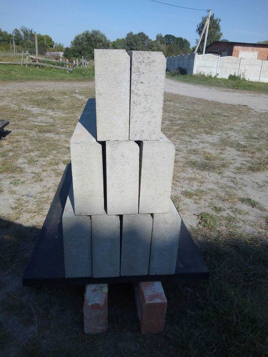 Поребрик (бордюр) сірий вибропрессование