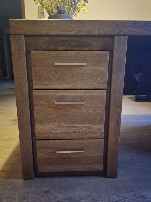 Dębowe biurko, jak nowe,