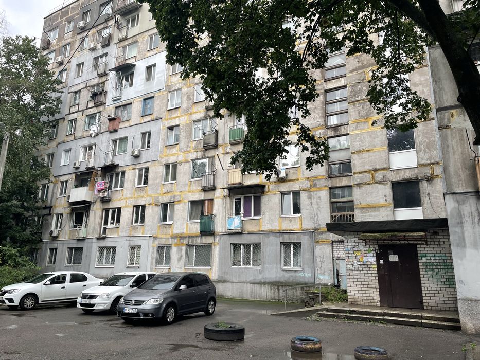 Продам 1 комн. малосемейка Тополь 2