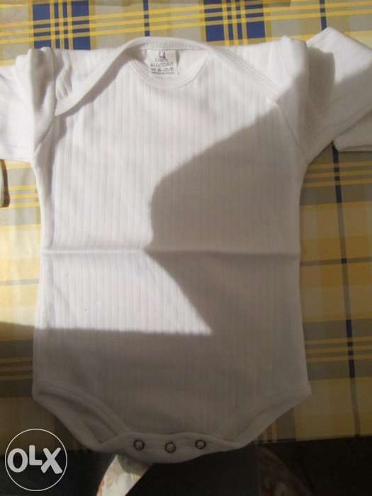 Body branco de criança 4 meses 100% algodão NOVO