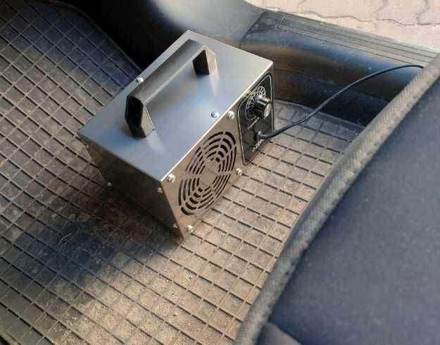 Nowy Ozonator Powietrza do Samochodu Generator Samochodowy Jonizator