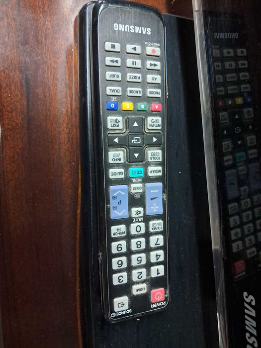 TV Samsung 80cm c/comando