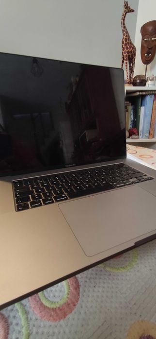 MacBook Pro 16'' 2019 / Core i7 / 64GB RAM / 500GB SSD64585765678977122