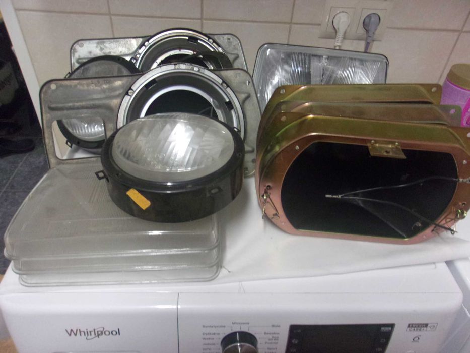 Reflektor lampy halogeny obudowa Skoda