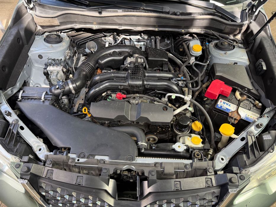 Продам Subaru Forester 2015 год, 2.5 бензин