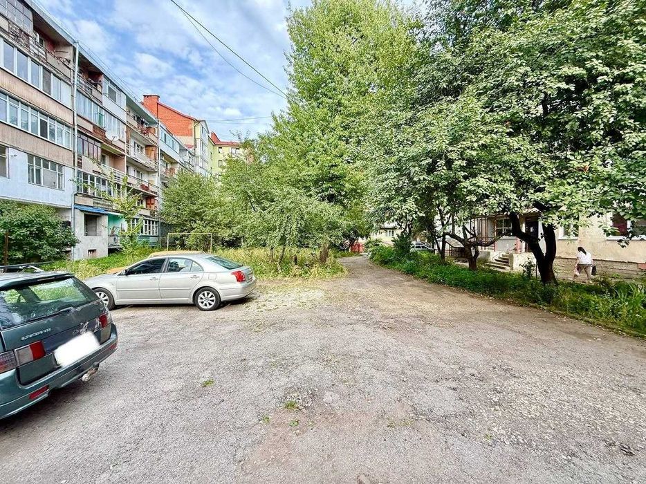 Цокольне приміщення в центрі міста