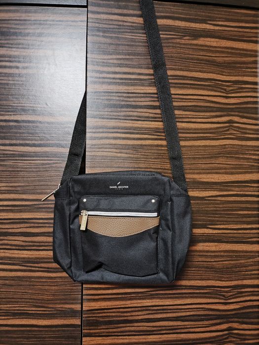 Сумка через плече Daniel Hechter
