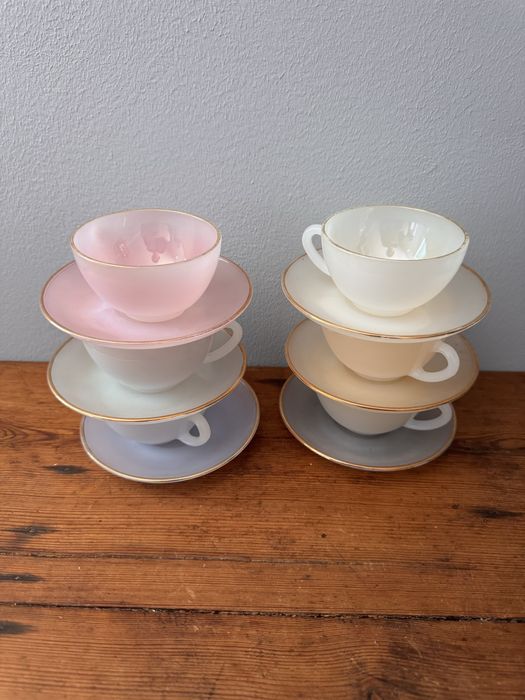 Vintage conjunto chavenas cafe antigas