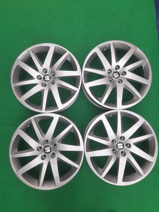 Jantes Seat VW Audi  17 5x100 Ibiza Polo A2 Skoda Fabia Bora