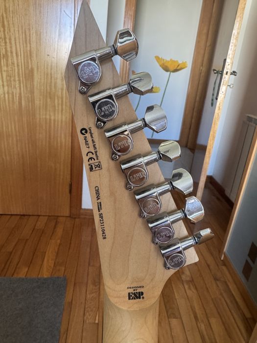 Vendo Guitarra 7 cordas LTD MH-17