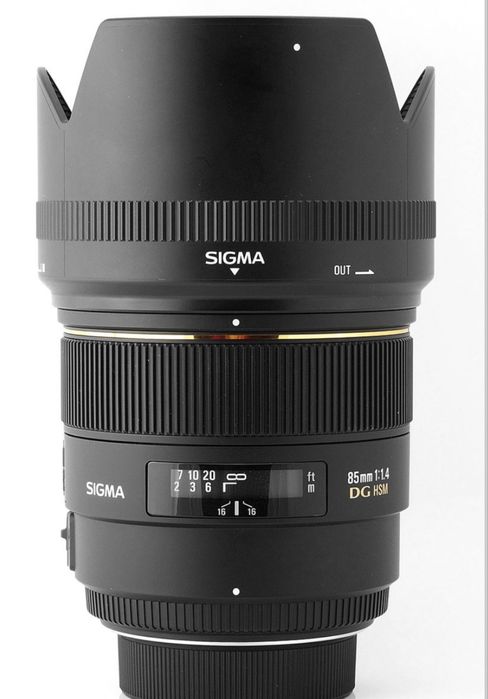 Обʼєктив Sigma 85 mm 1.4 EX DG Nikon