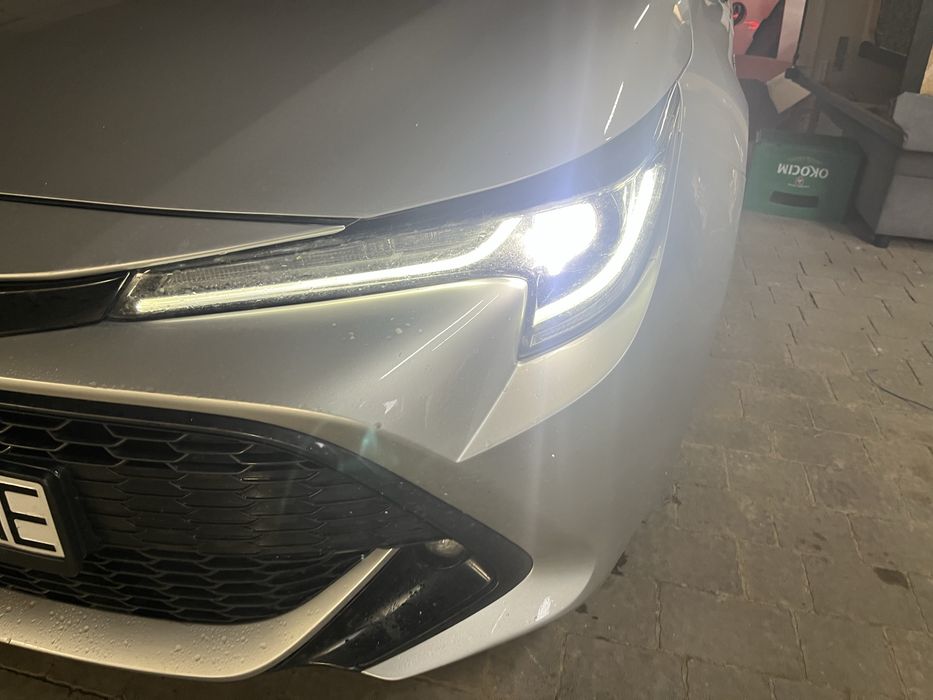 Lampy toyota corolla e 21