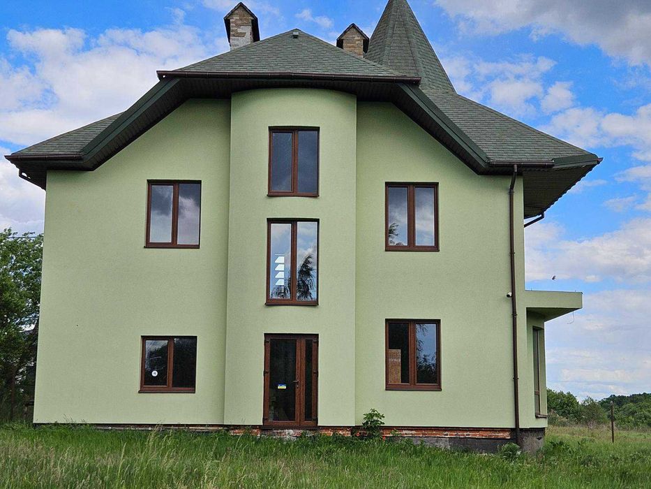Продаж будинку Зимна Вода 0-цикл 300м 3пов 160тис світло вода газ