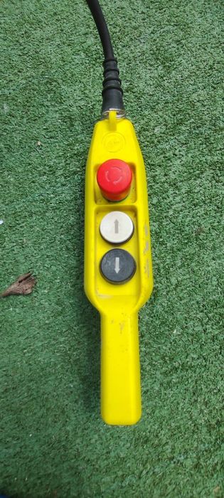 Oportunidade!!! Grua PLUMA Elev304