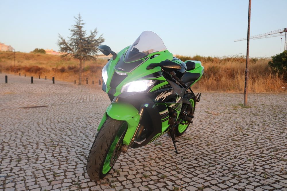 Kawasaki Ninja ZX 10 R