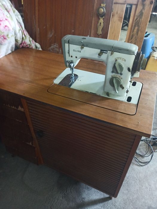 Máquina de costura Oliva CL62