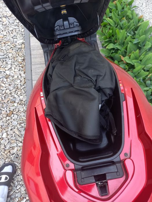 Honda PCX skuter o poj. 125