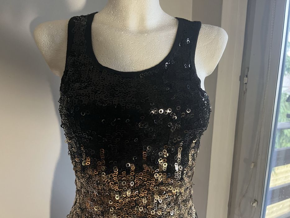 Luksusowy top z cekinami