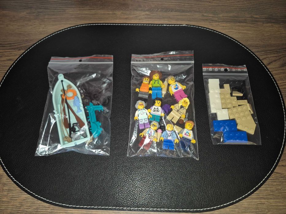 Lego Ideas Włoska riwiera 21359 Minifigurki + Akcesoria