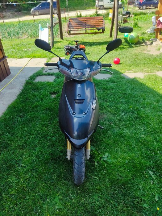 Продам скутер Сузукі