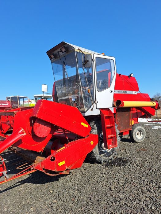Комбайн Massey Ferguson 20 XP
