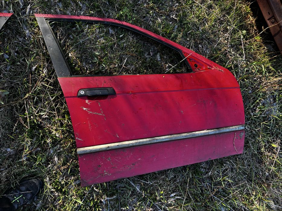 Maska, drzwi szyby błotniki klapy lampy Volkswagen Fiat Mercedes części do BMW E30 E46 E36 E 12 E 32 E23 E 12 E 10