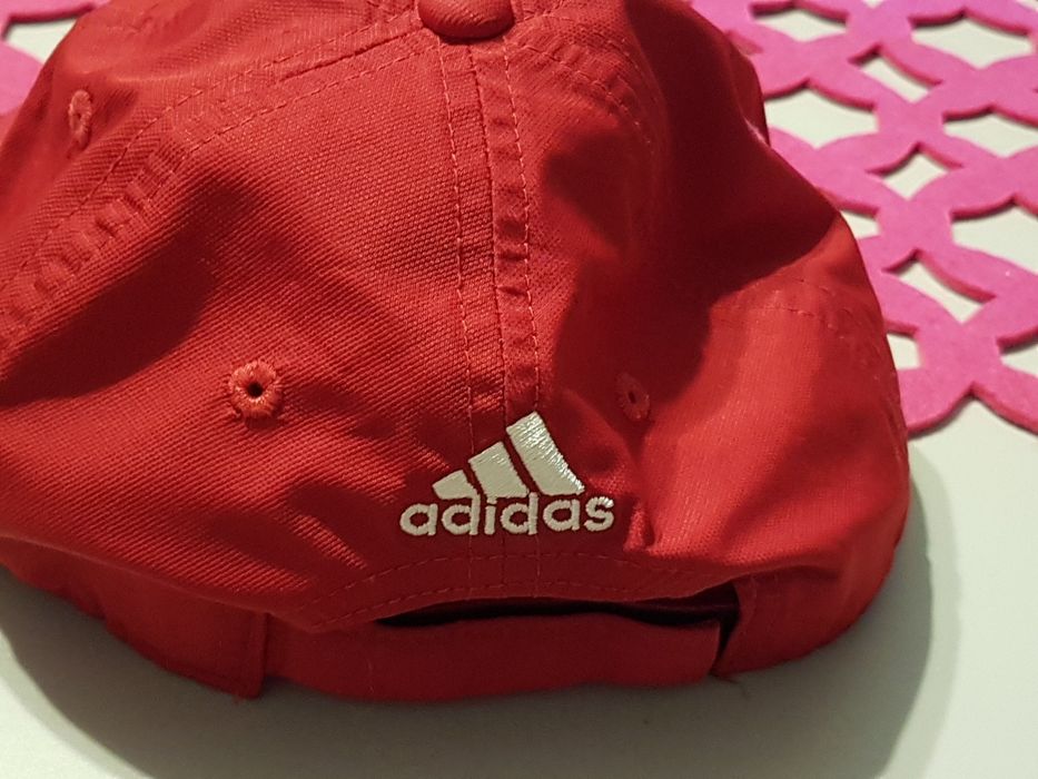 Czapeczka nowa Adidas czerwona, regulowana objętość