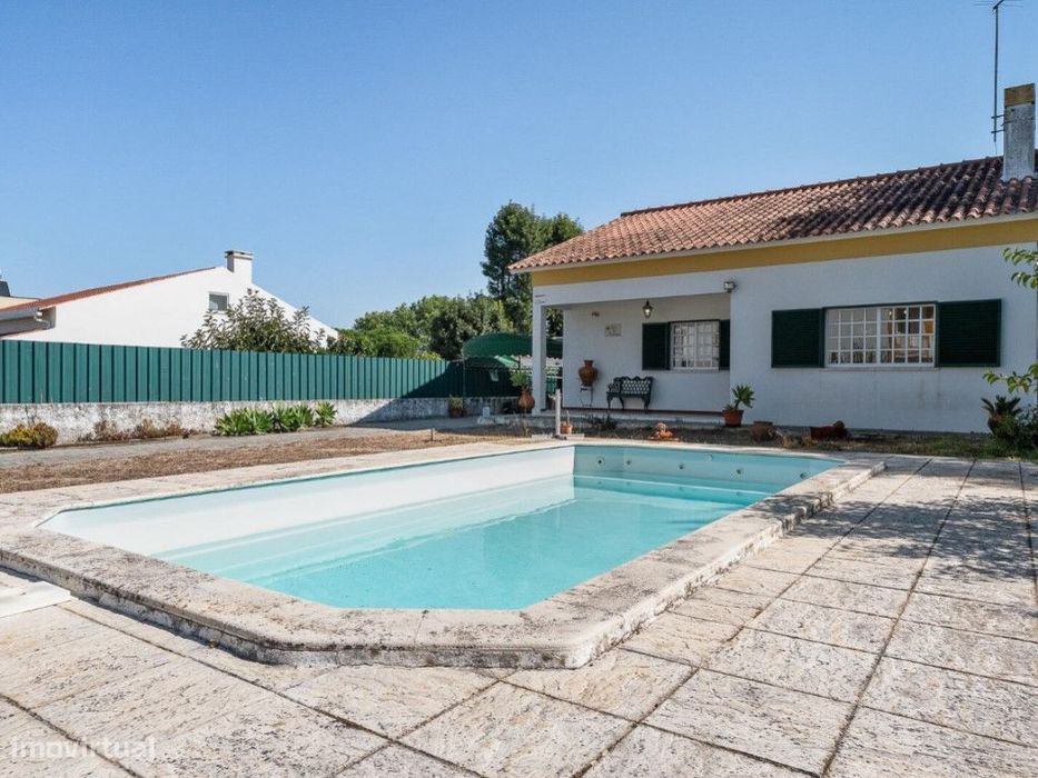 Sesimbra - Alto Das Vinhas - Moradia Isolada, Sótão, Anexo, Piscina...