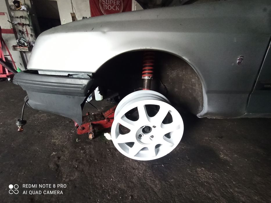 Ford Sierra 4X4 2.8 V6 ano 83 reservado