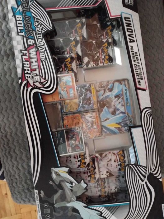 Unova Heavy Hitters Premium Collection