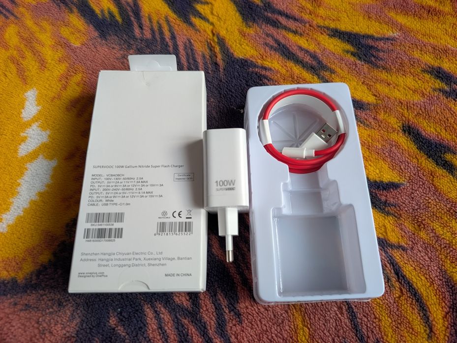 Продам Новий зарядний пристрій Supervooc 100W.Oneplus, Realme,Oppo.