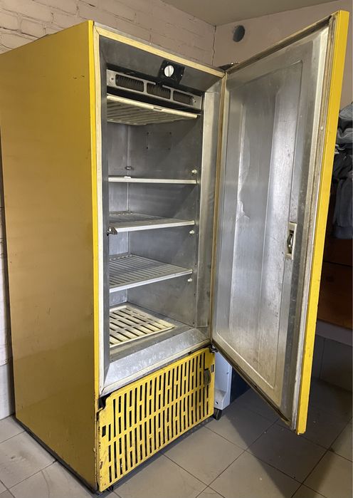 Холодильник, холодильна шафа