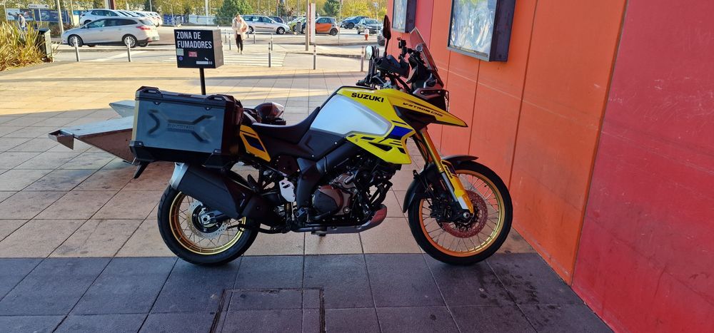Suzuki v strom 1050DE
