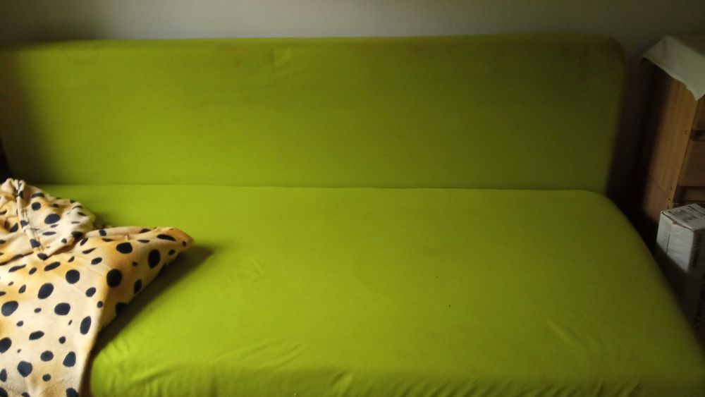 Sofa rozkładana 160 x 200 z pojemnikiem na pościel