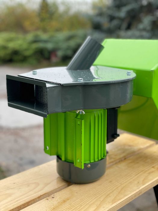 Кормоподрібнювач Млинок Корморізка Зерно 3.5 кВт Grosser GFG 3500 12л