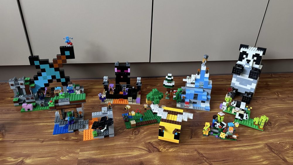 Lego Minecraft оригінал