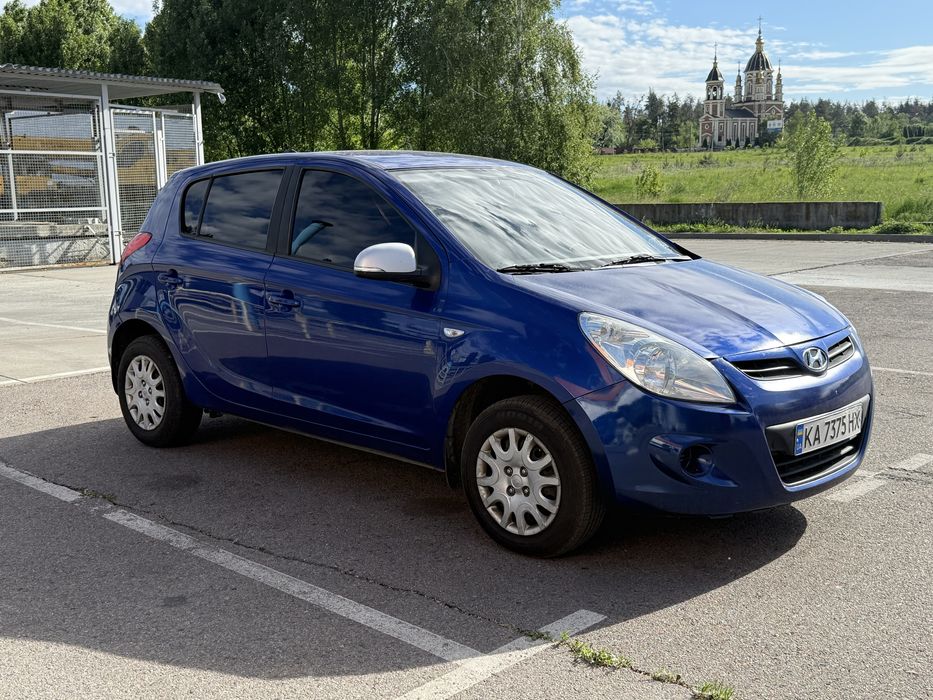 Huyndai i20 авто