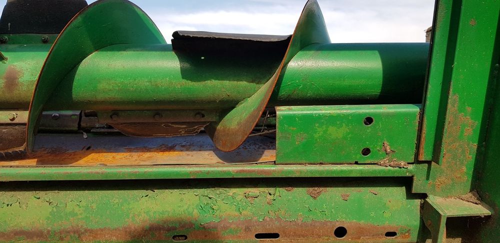 Жатка кукурузная John Deere 843