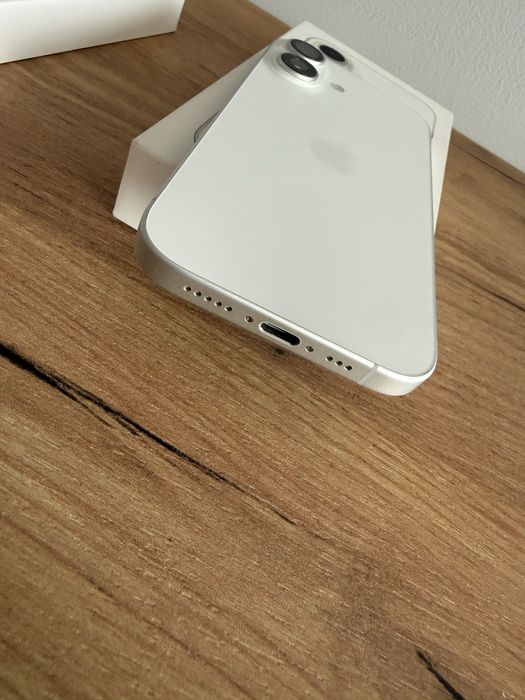 Apple Iphone 16 White 256 GB