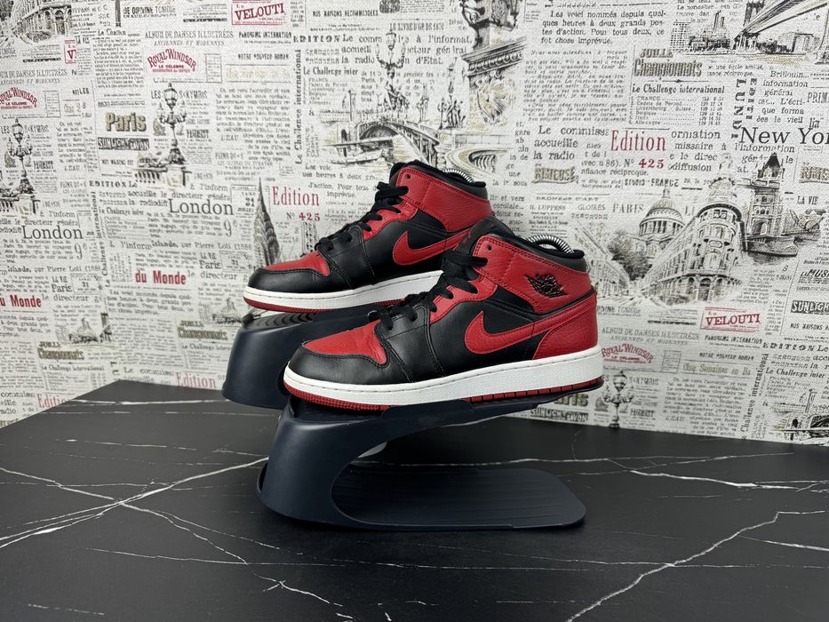 Кросівки Nike Air Jordan 1 Mid Розмір 38.5 Взуття