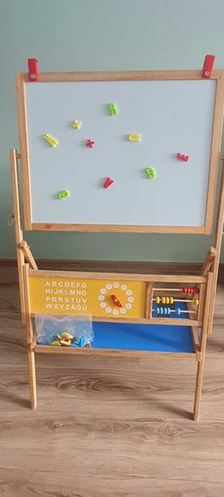 Dwustronna tablica kredo-manetyczna